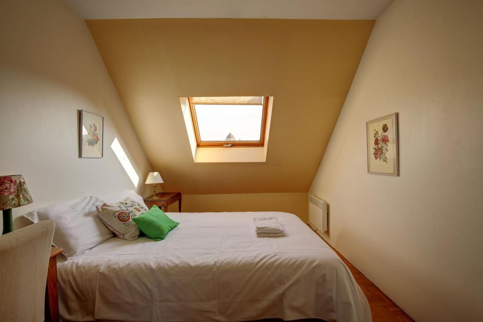 Spacious T2 Apt In City Center. Amboise Buitenkant foto